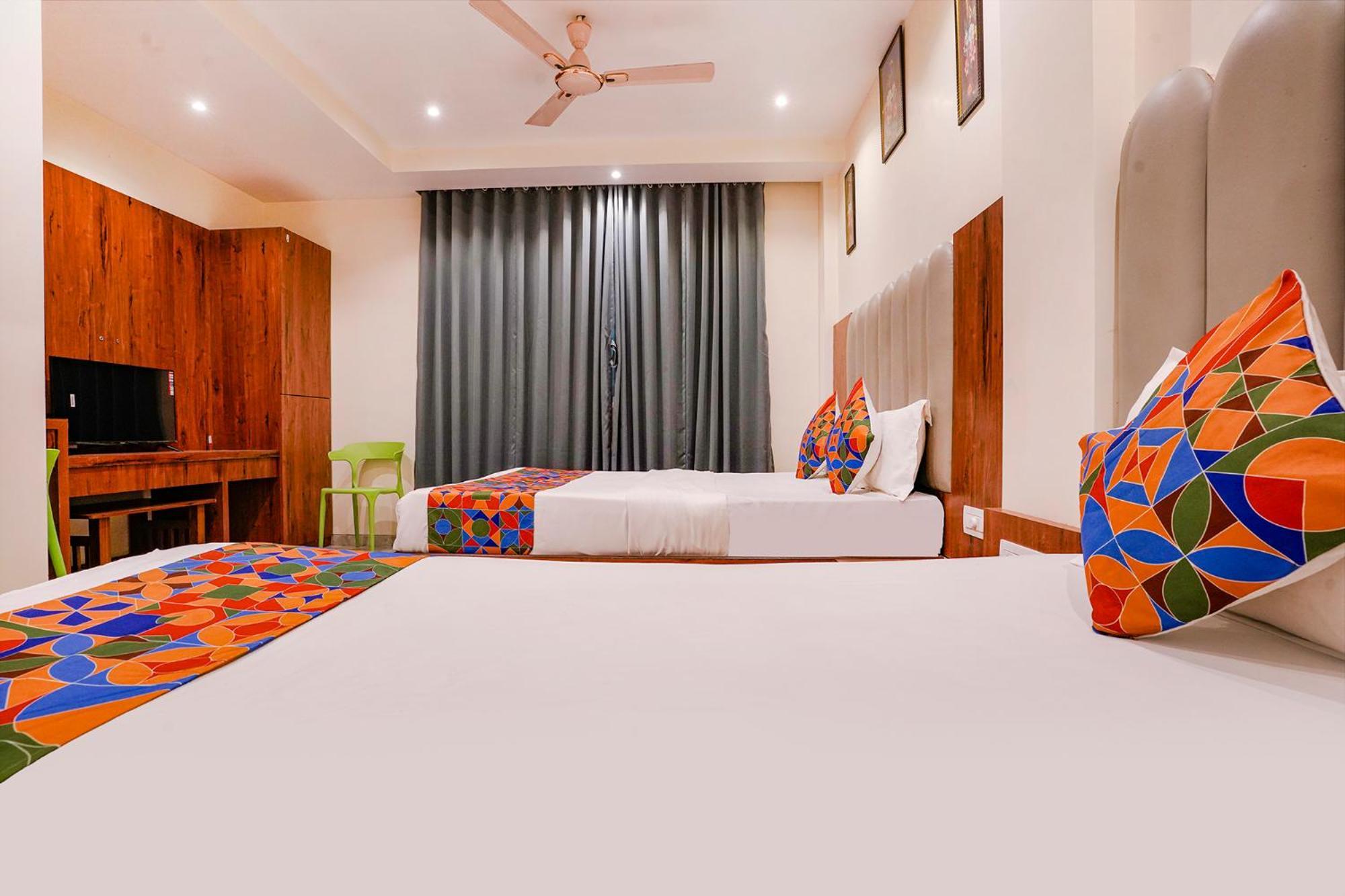 Hotel Fabexpress Utsav Residency - Nr Panvel Jāmb Zewnętrze zdjęcie