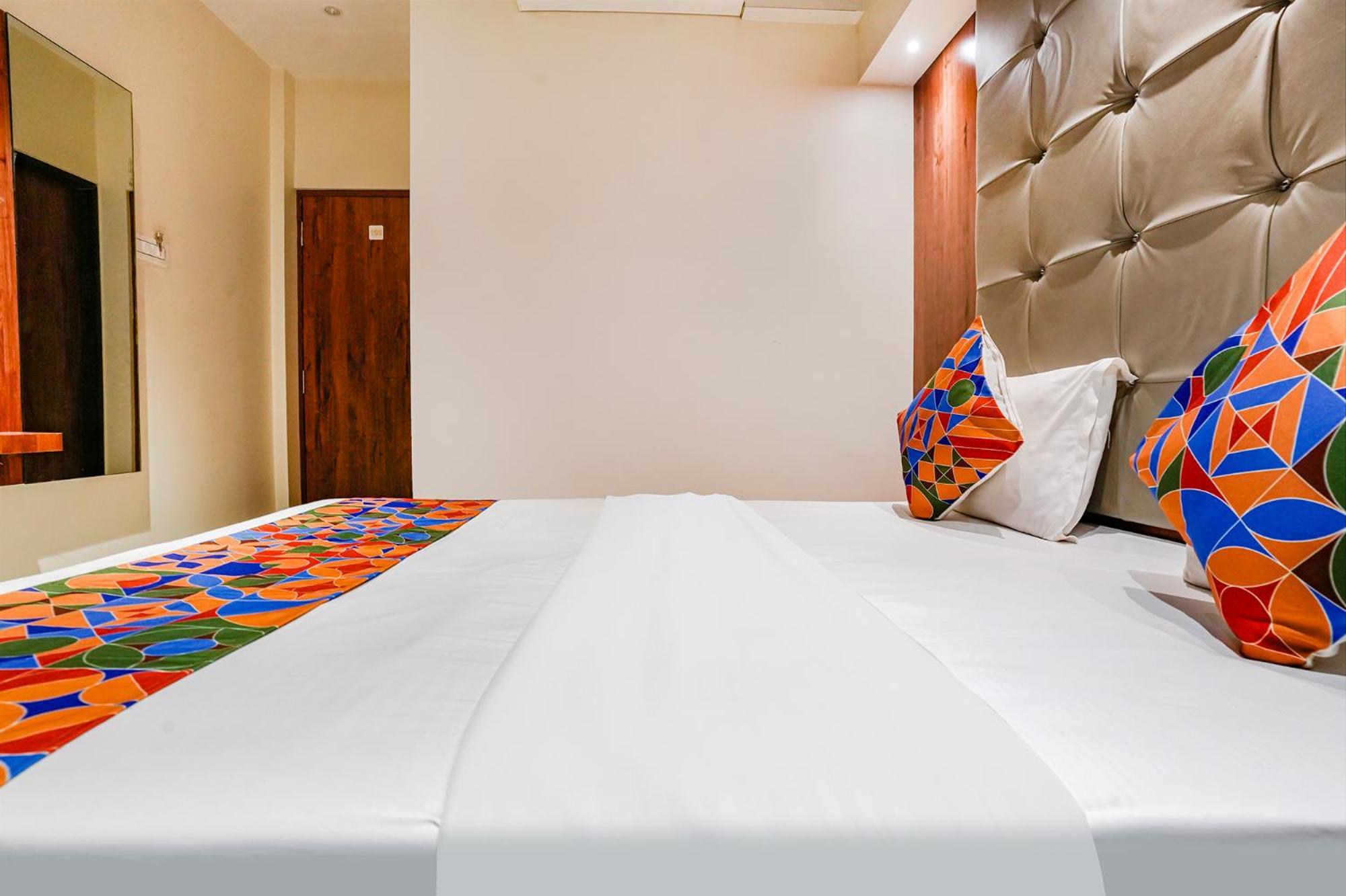 Hotel Fabexpress Utsav Residency - Nr Panvel Jāmb Zewnętrze zdjęcie