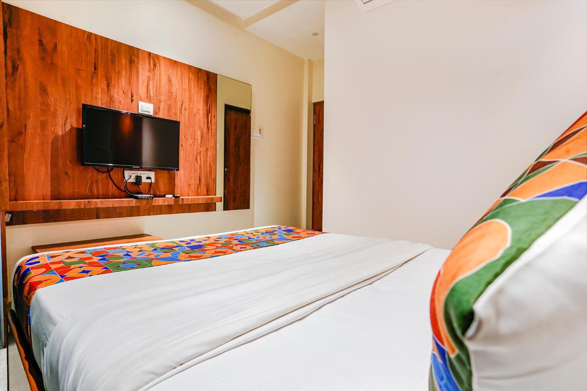 Hotel Fabexpress Utsav Residency - Nr Panvel Jāmb Zewnętrze zdjęcie