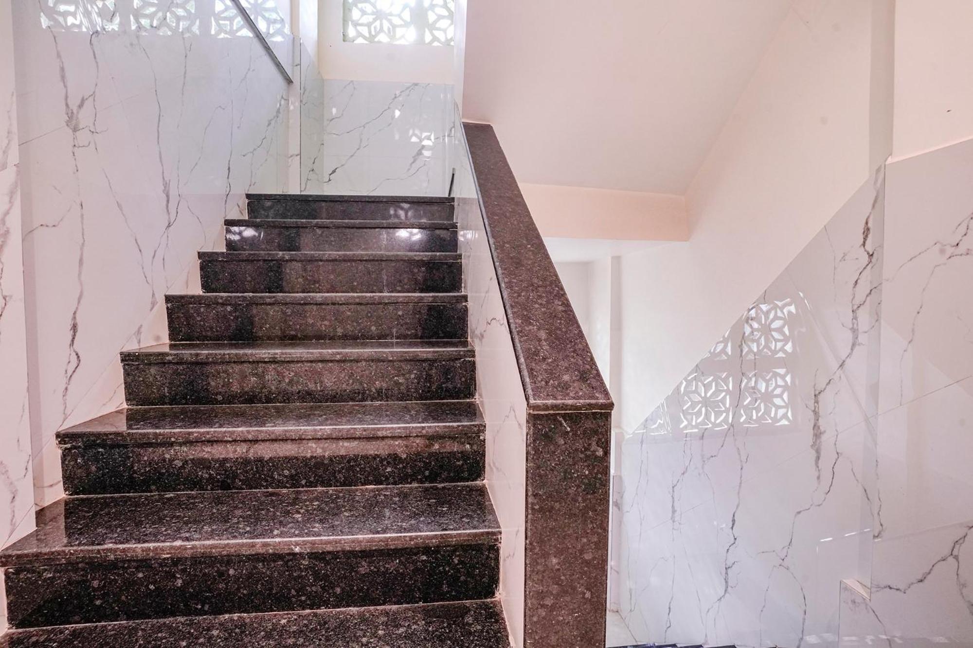 Hotel Fabexpress Utsav Residency - Nr Panvel Jāmb Zewnętrze zdjęcie
