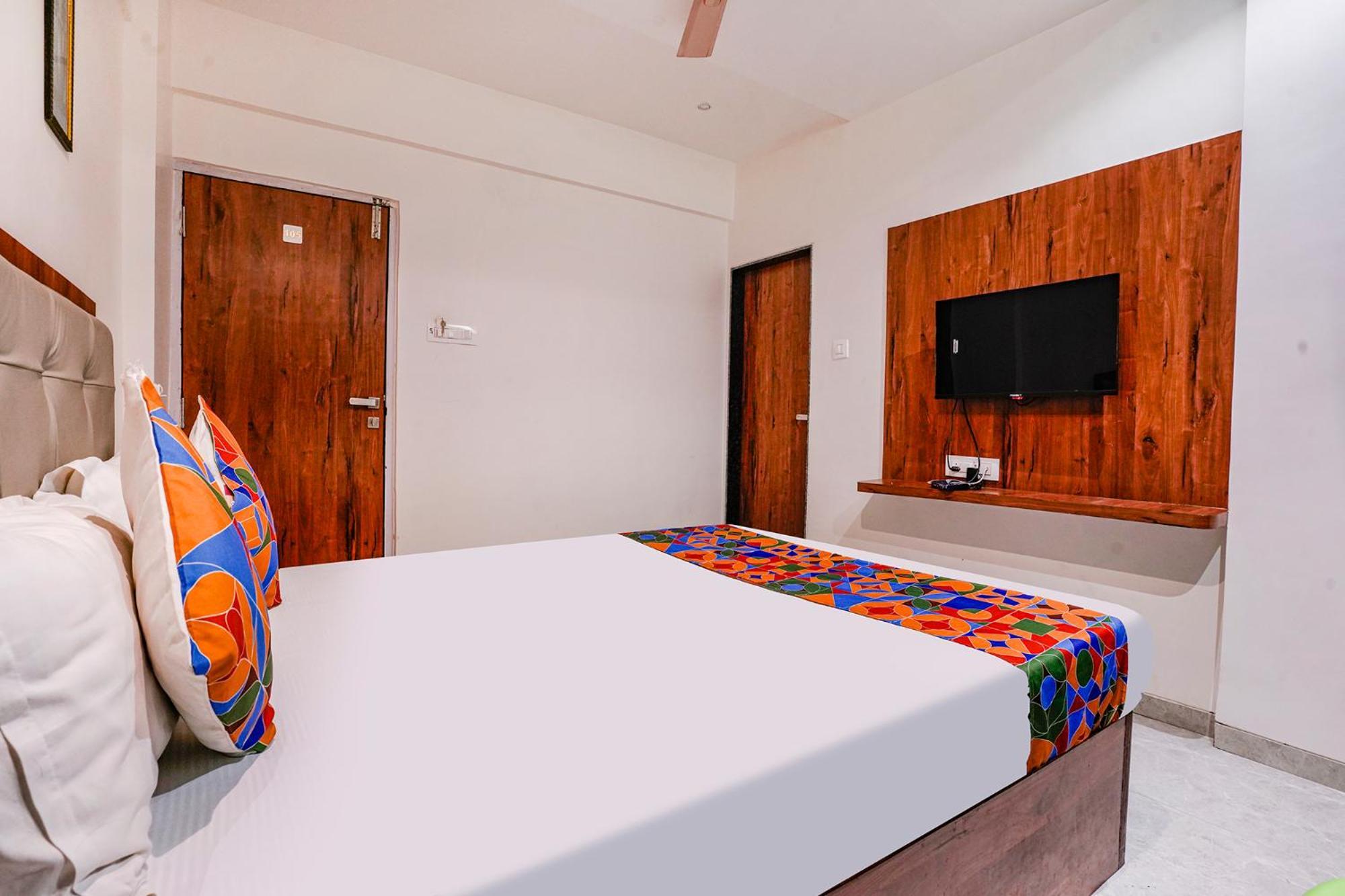 Hotel Fabexpress Utsav Residency - Nr Panvel Jāmb Zewnętrze zdjęcie